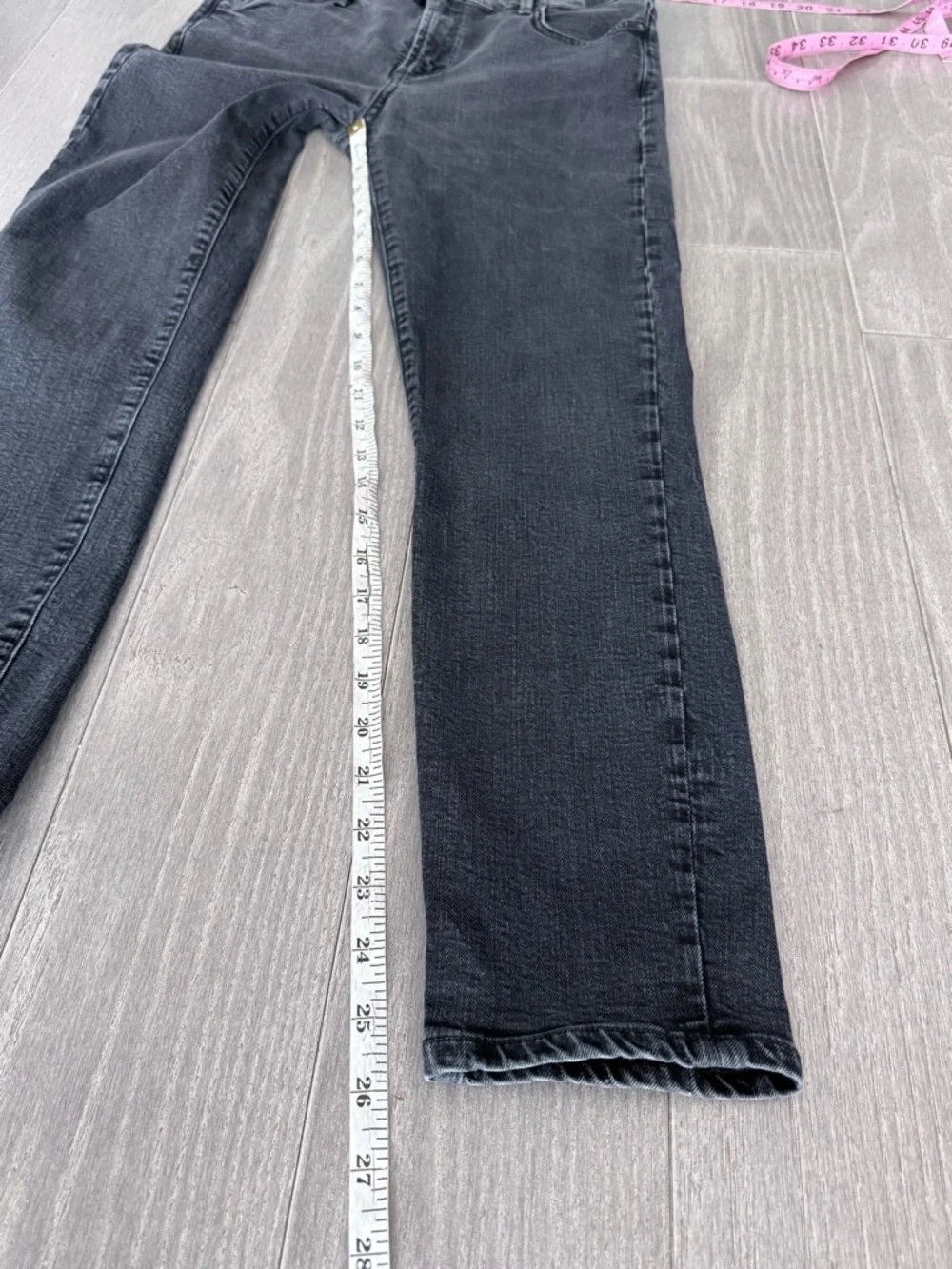 AGOLDE Sophie High Rise Crop Jeans in Princeton 28 Washed Black Classic